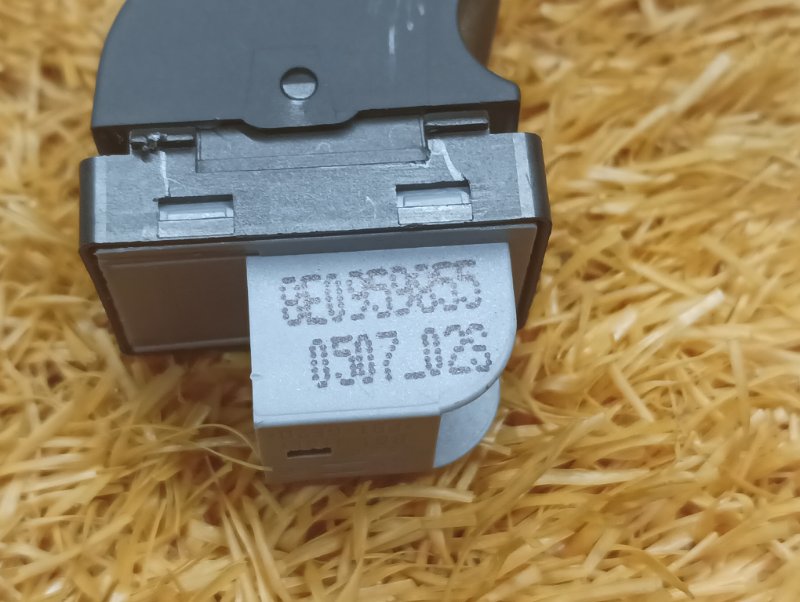 кнопка стеклоподъемника, 300 рублей, Красноярск