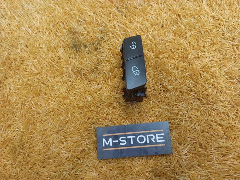 Кнопка центрального замка, 300 рублей, Красноярск