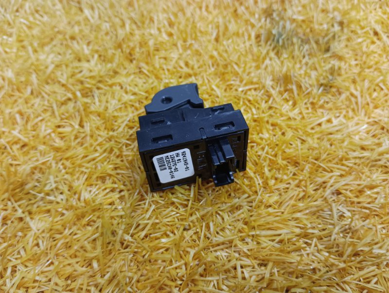 кнопка стеклоподъемника, 300 рублей, Красноярск