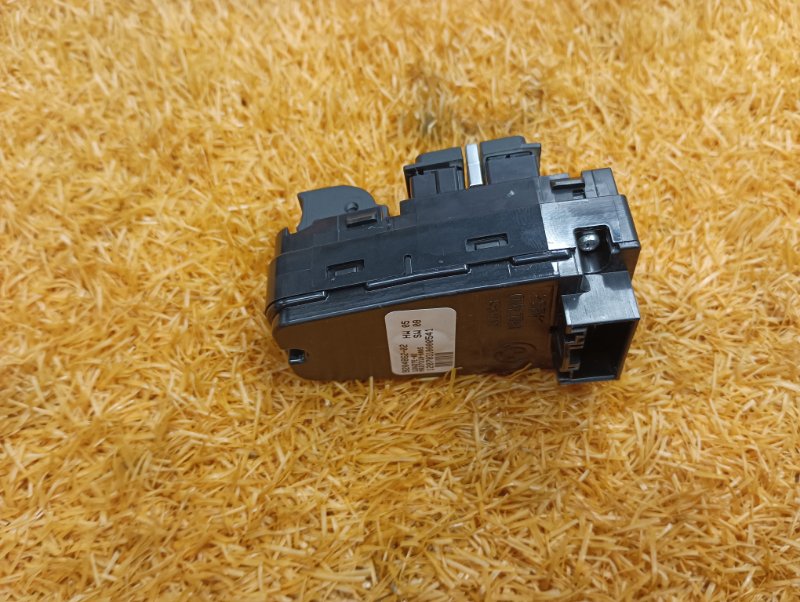 кнопка стеклоподъемника, 610 рублей, Красноярск