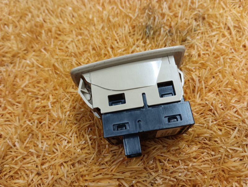 кнопка стеклоподъемника, 380 рублей, Красноярск