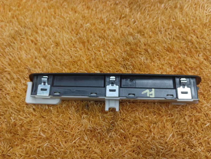 кнопка памяти сидений, 700 рублей, Красноярск