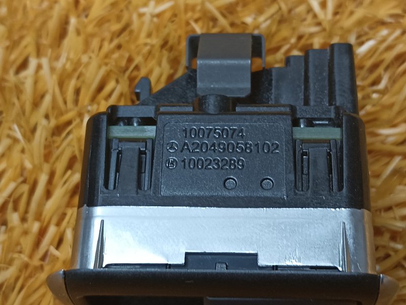 кнопка стеклоподъемника, 300 рублей, Красноярск