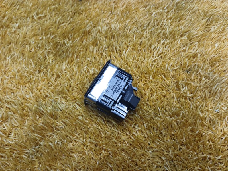 кнопка стеклоподъемника, 300 рублей, Красноярск