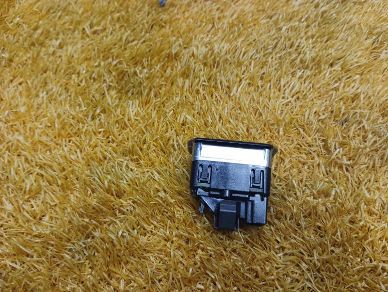 кнопка стеклоподъемника, 300 рублей, Красноярск