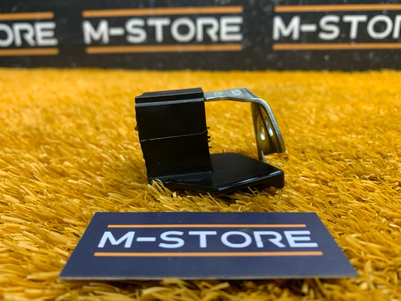 кронштейн, 300 рублей, Красноярск