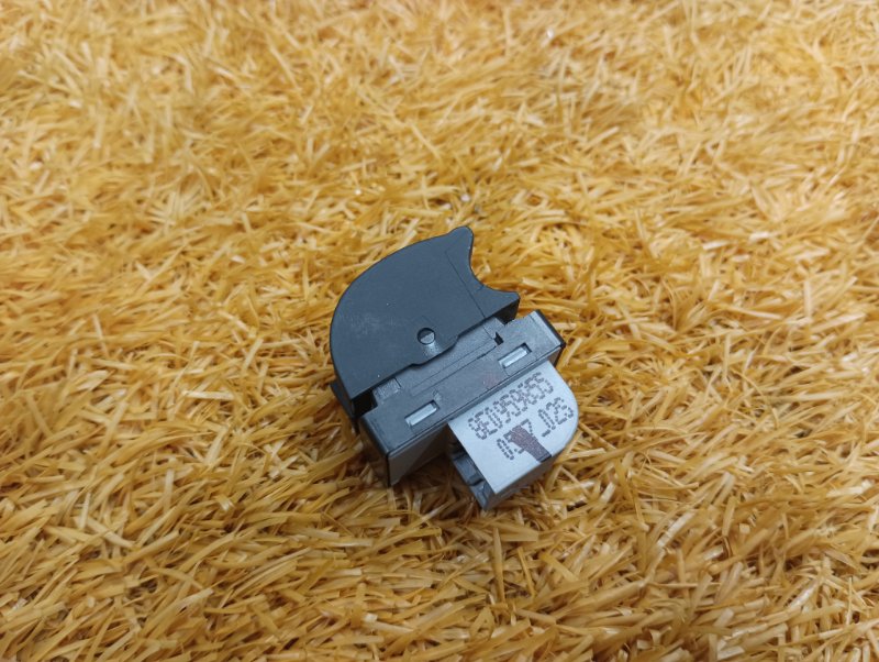 кнопка стеклоподъемника, 200 рублей, Красноярск