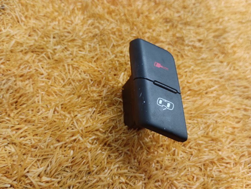 Кнопка центрального замка, 200 рублей, Красноярск