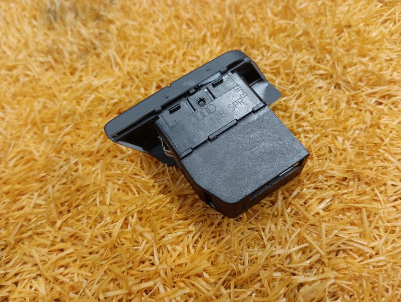 Кнопка центрального замка, 200 рублей, Красноярск