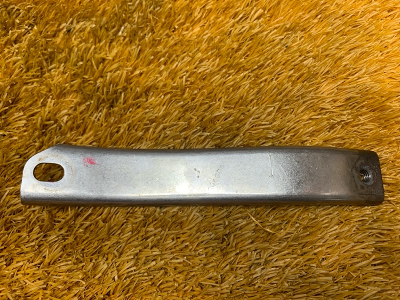 Кронштейн выпускного коллектора, 230 рублей, Красноярск