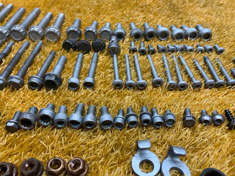 Болты и гайки ДВС, 940 рублей, Красноярск