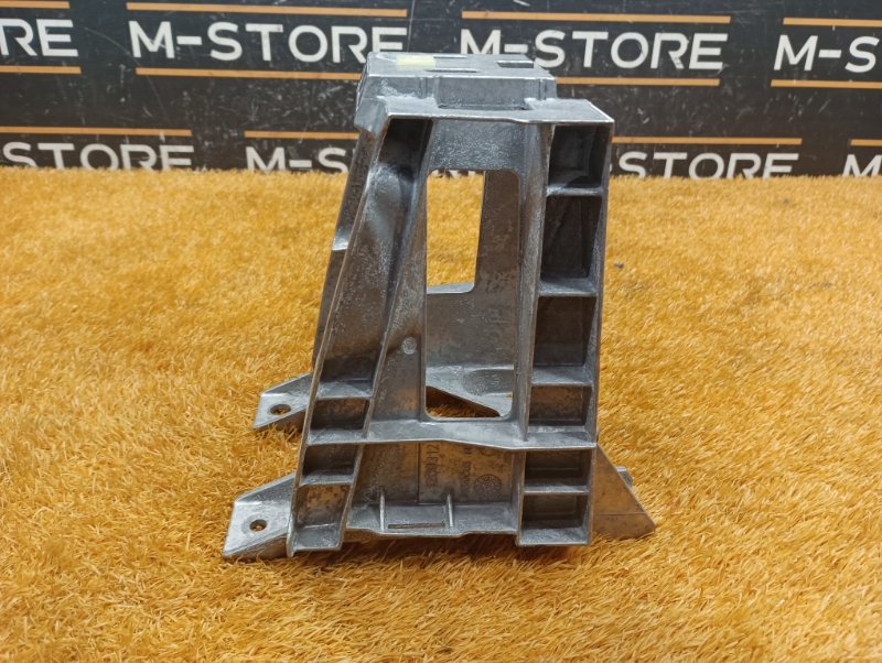 Кронштейн подлокотника, 730 рублей, Красноярск