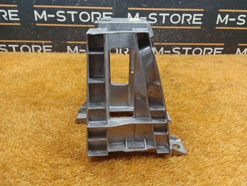 Кронштейн подлокотника, 730 рублей, Красноярск