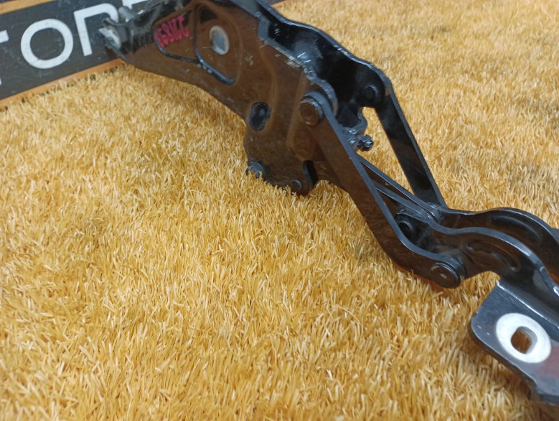 петля капота, 1300 рублей, Красноярск