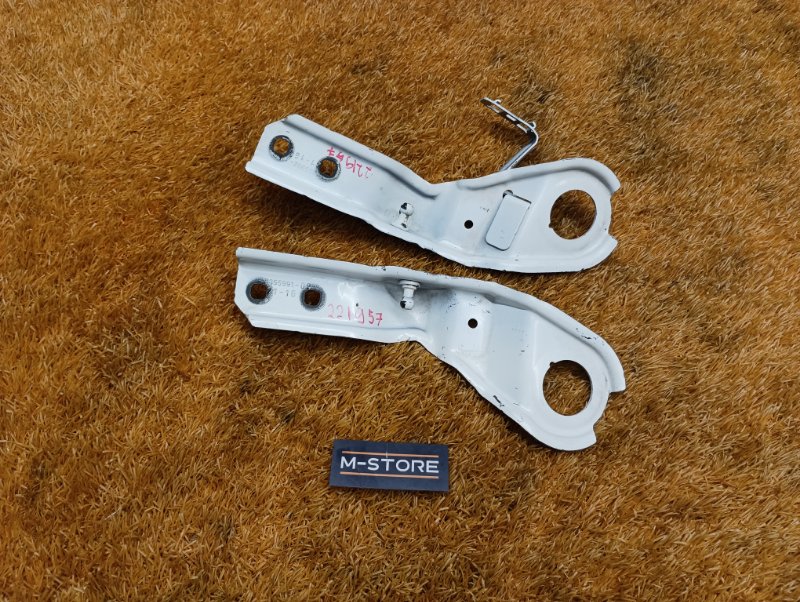 Кронштейн амортизатора капота, 1420 рублей, Красноярск