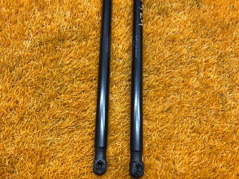 амортизатор капота, 1000 рублей, Красноярск