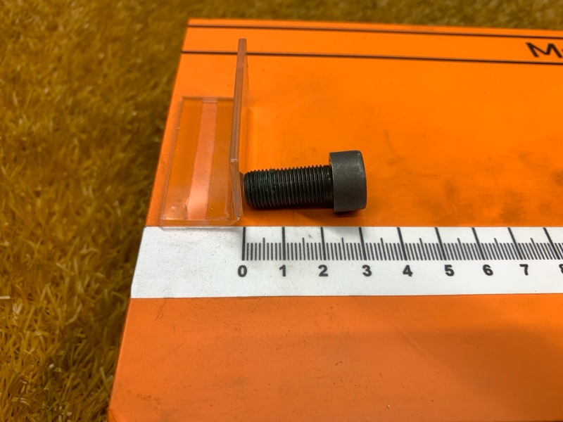 Болт маховика, 360 рублей, Красноярск