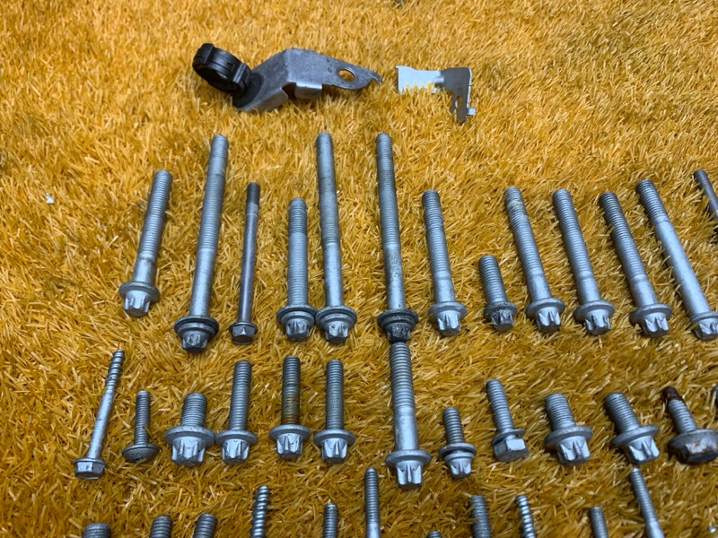 Болты и гайки ДВС, 870 рублей, Красноярск