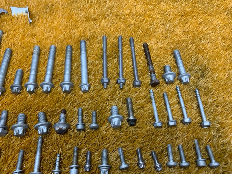 Болты и гайки ДВС, 870 рублей, Красноярск