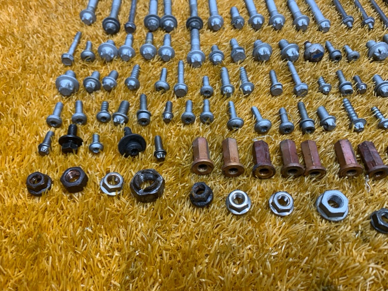 Болты и гайки ДВС, 870 рублей, Красноярск