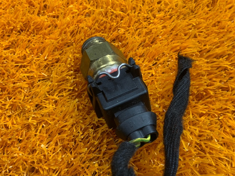 датчик температуры охлаждающей жидкости, 200 рублей, Красноярск