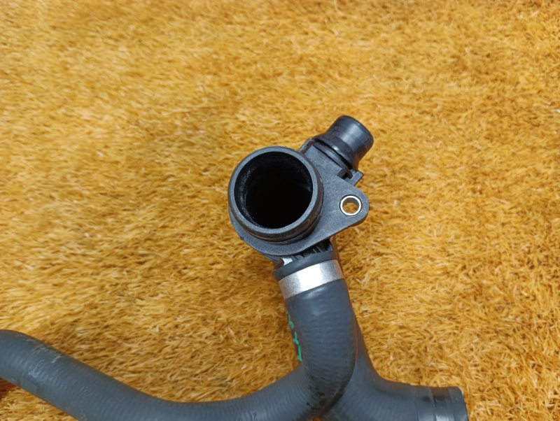 Патрубок системы охлаждения, 760 рублей, Красноярск