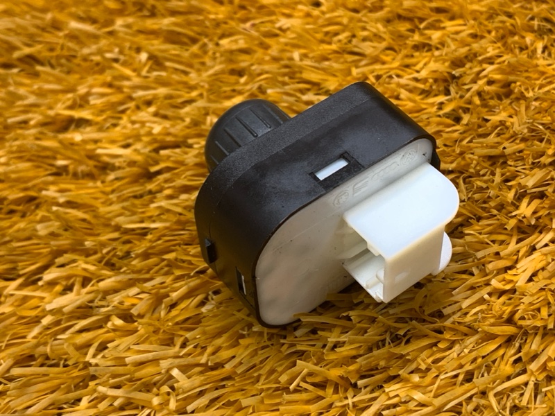 Кнопка регулировки зеркал, 300 рублей, Красноярск