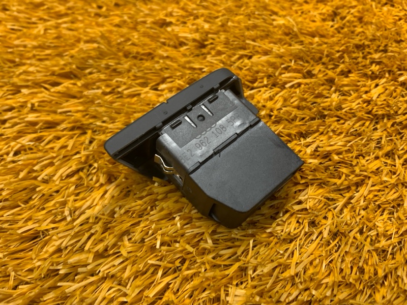 Кнопка центрального замка, 200 рублей, Красноярск