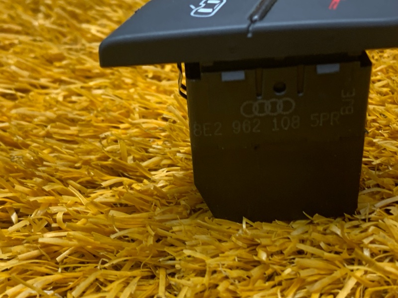 Кнопка центрального замка, 200 рублей, Красноярск