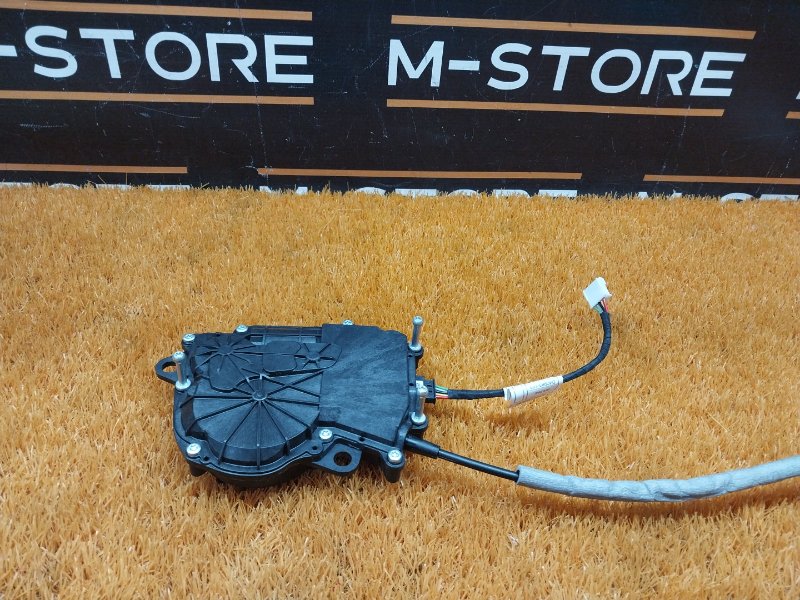 Доводчик крышки багажника, 7380 рублей, Красноярск