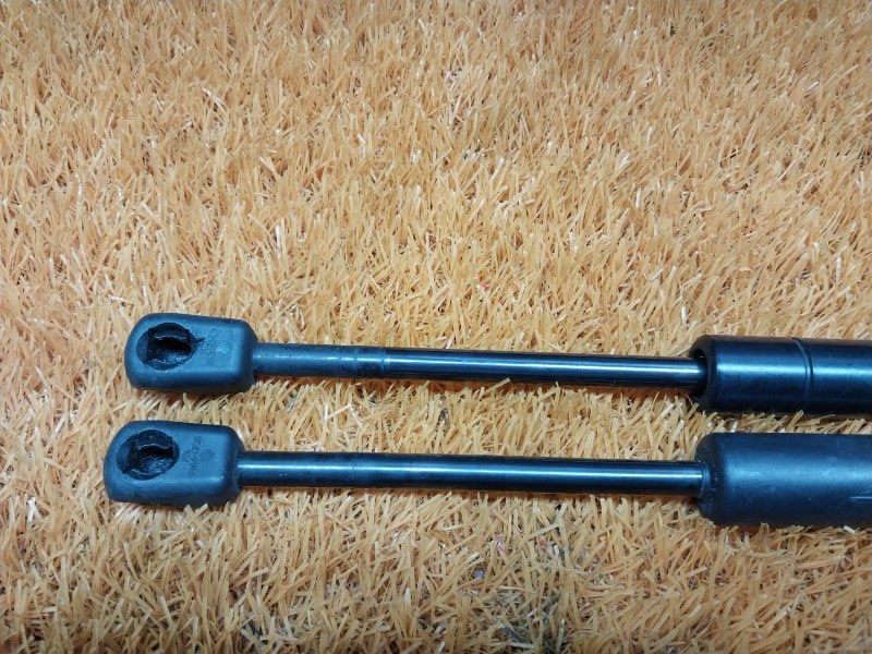 амортизатор капота, 900 рублей, Красноярск