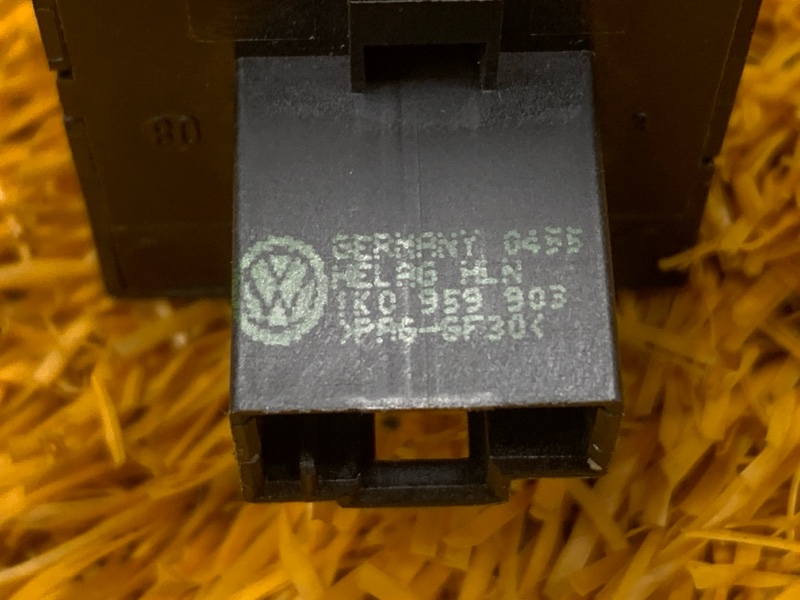 Кнопка открывания багажника, 300 рублей, Красноярск