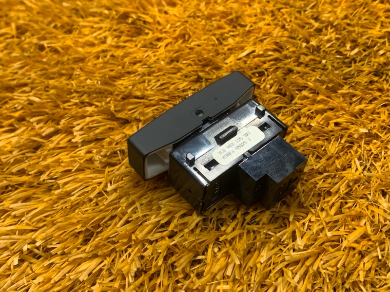 Кнопка центрального замка, 100 рублей, Красноярск