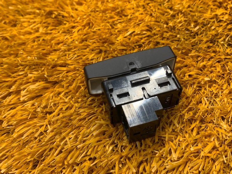 Кнопка центрального замка, 100 рублей, Красноярск