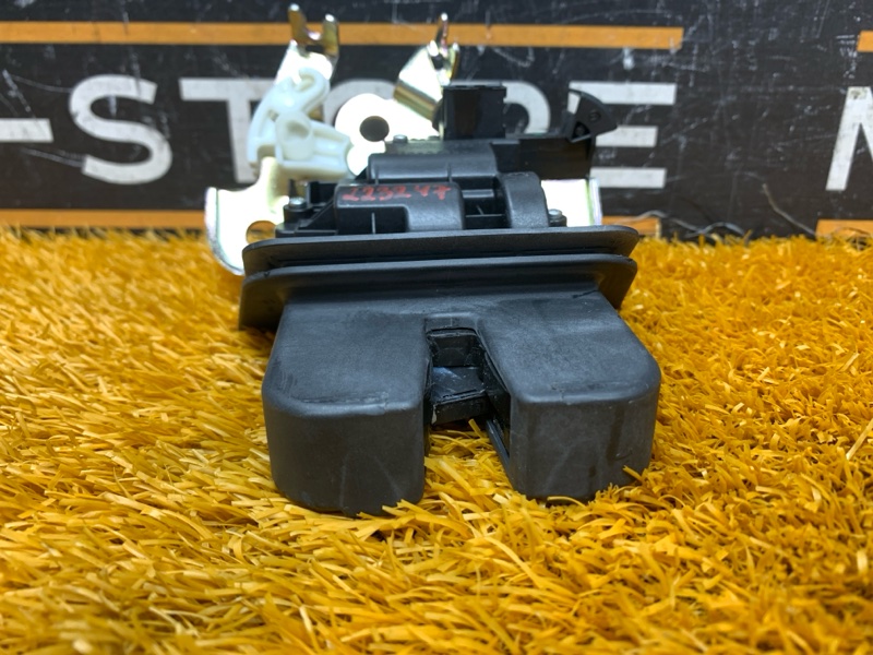 замок багажника, 1200 рублей, Красноярск