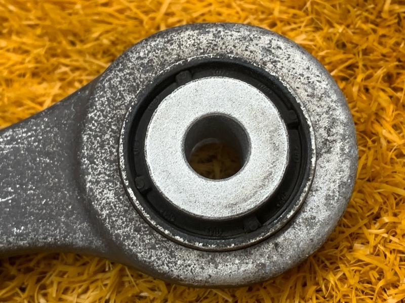 Рычаг подвески верхний, 500 рублей, Красноярск