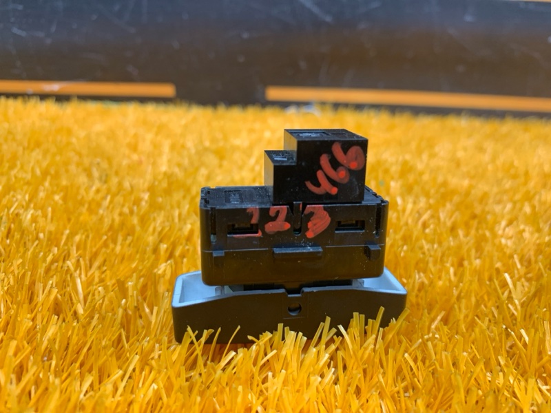 Кнопка центрального замка, 100 рублей, Красноярск