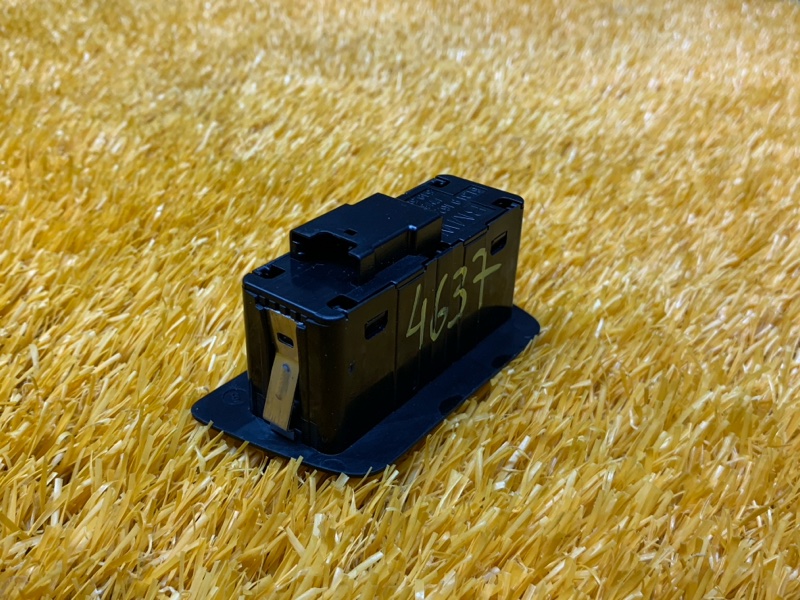 кнопка закрывания багажника, 1130 рублей, Красноярск