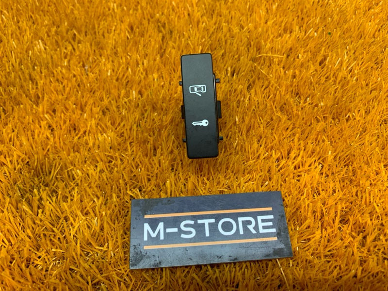 Кнопка центрального замка, 100 рублей, Красноярск