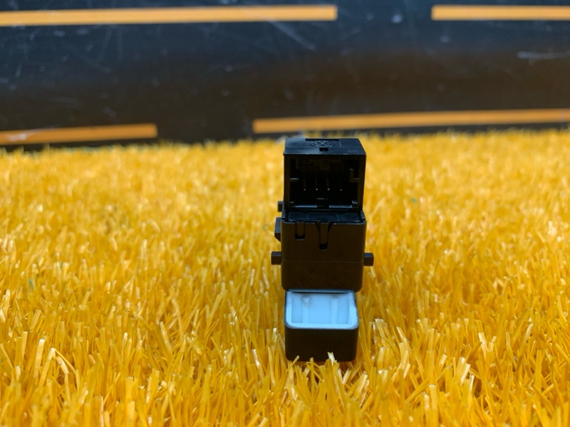 Кнопка центрального замка, 100 рублей, Красноярск