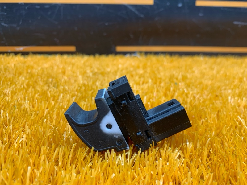 кнопка стеклоподъемника, 200 рублей, Красноярск