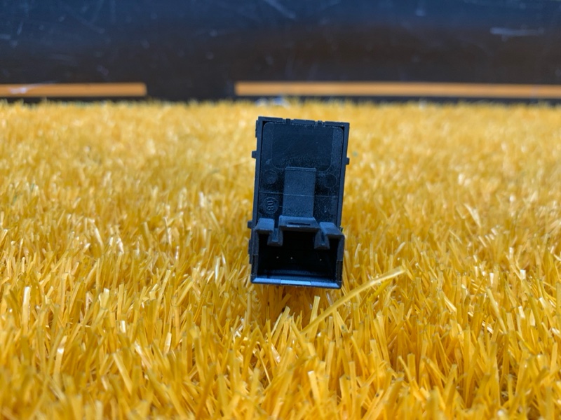 кнопка стеклоподъемника, 200 рублей, Красноярск