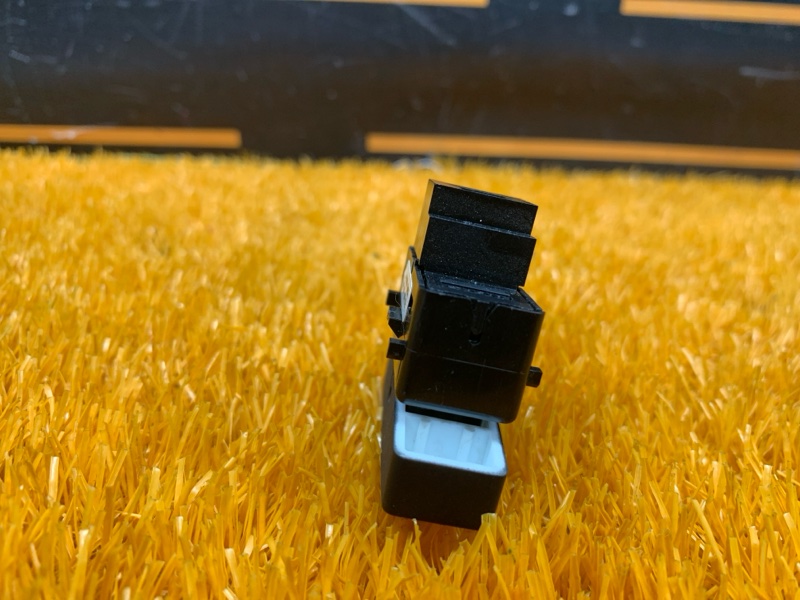 Кнопка центрального замка, 100 рублей, Красноярск