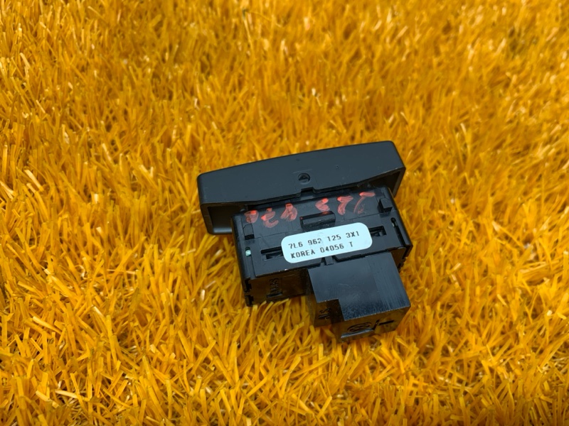 Кнопка центрального замка, 100 рублей, Красноярск