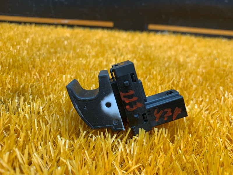 кнопка стеклоподъемника, 200 рублей, Красноярск