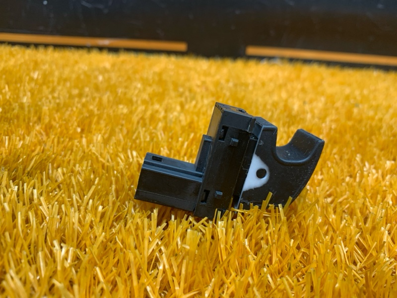 кнопка стеклоподъемника, 200 рублей, Красноярск