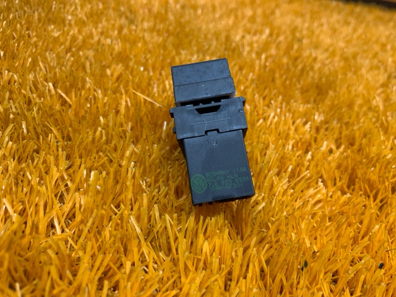 кнопка стеклоподъемника, 200 рублей, Красноярск