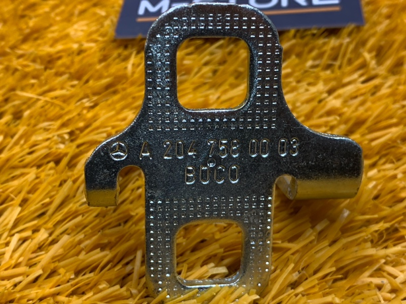 петля замка багажника, 670 рублей, Красноярск