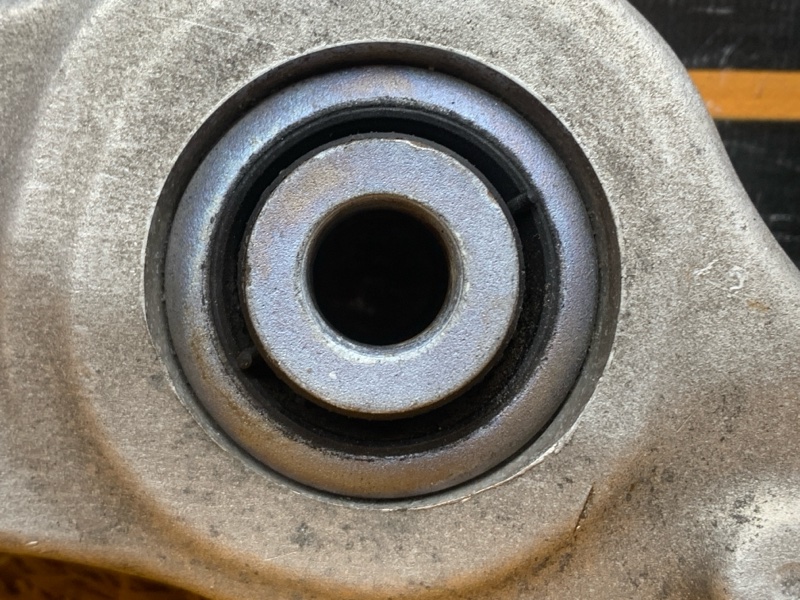 Рычаг подвески нижний, 2660 рублей, Красноярск