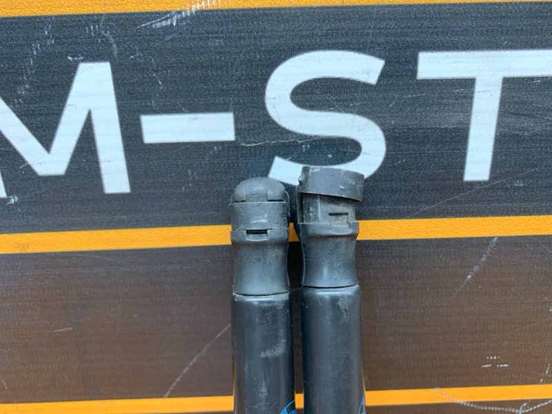 амортизатор капота, 500 рублей, Красноярск